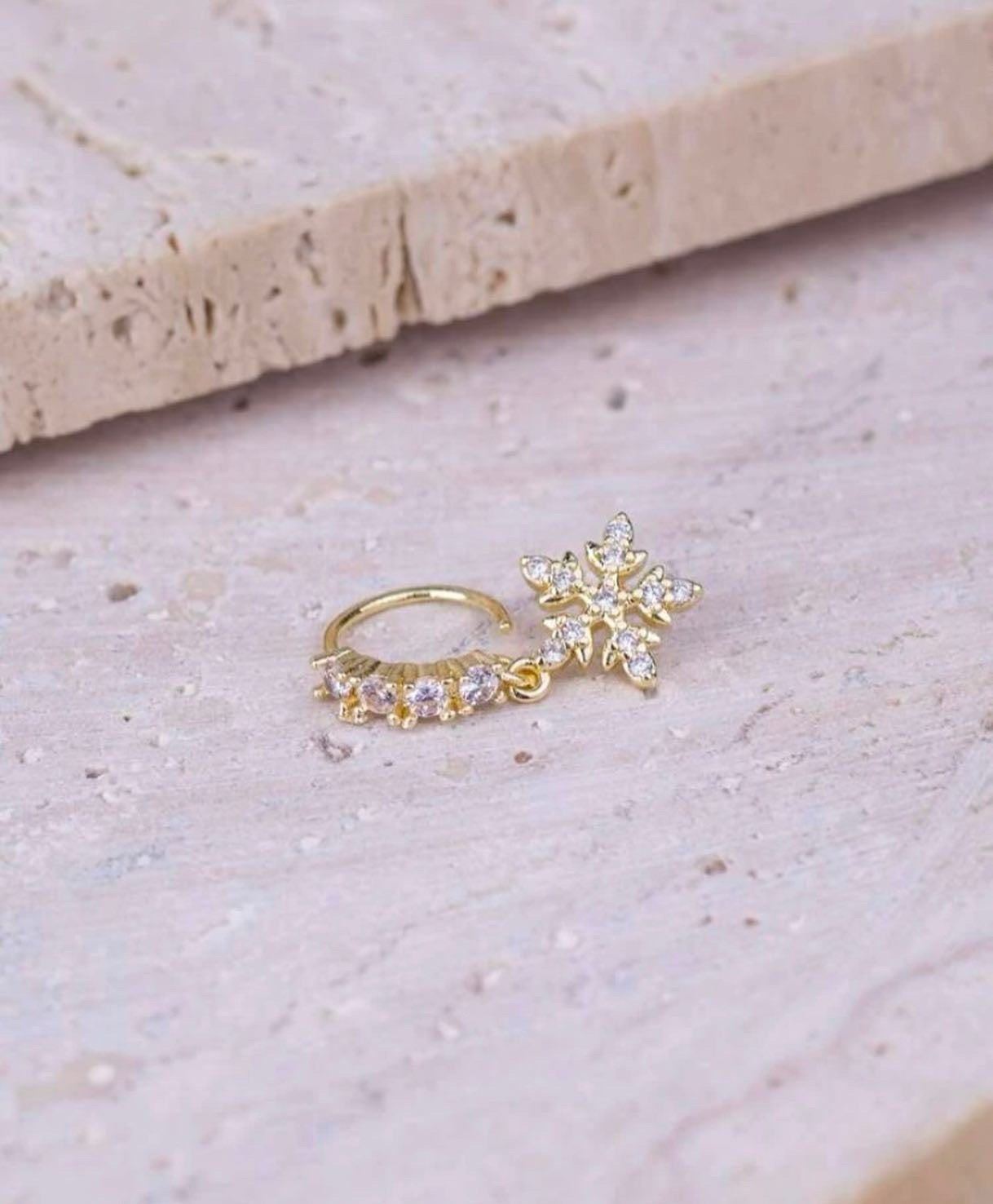 Gold rhinestone snowflake nose ring