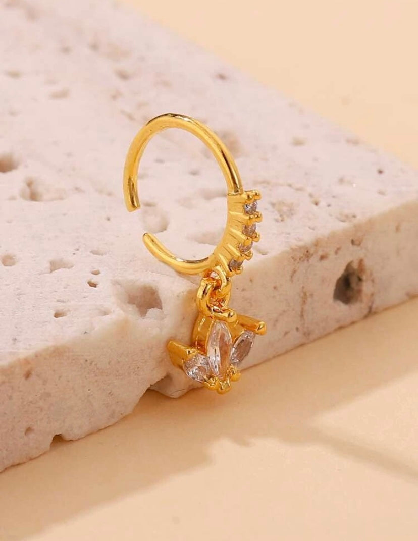 Gold rhinestone flower nose ring