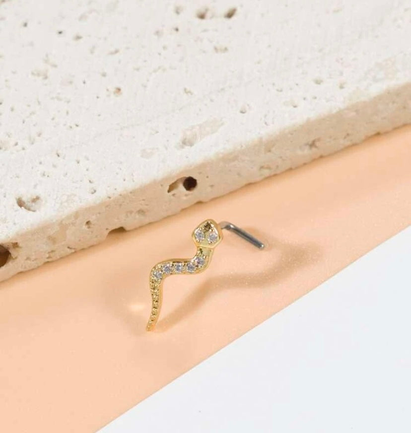 Snake rhinestone nose stud