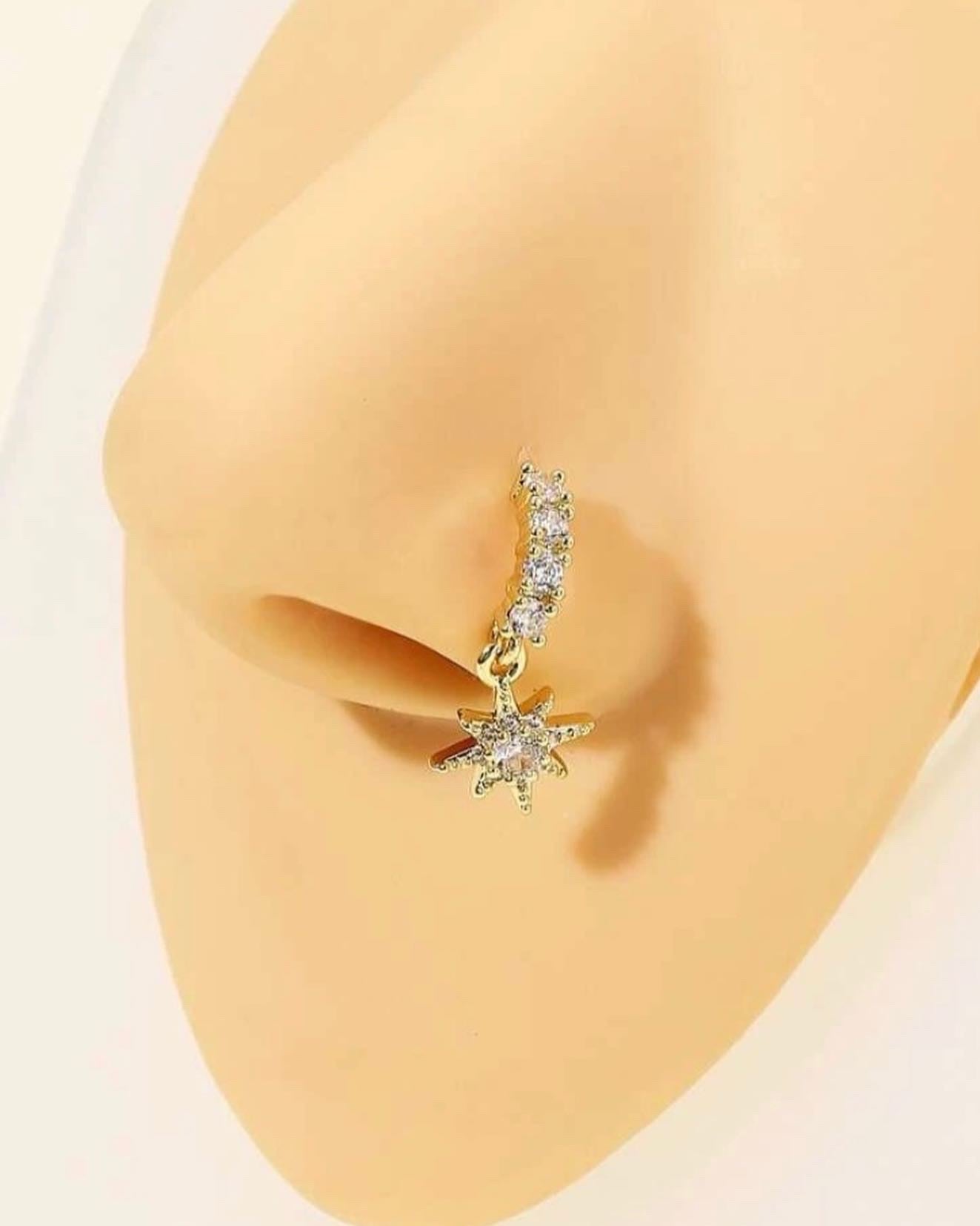 Gold rhinestone star nose ring